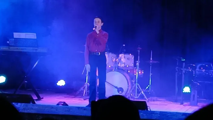 5244661050383209137_121